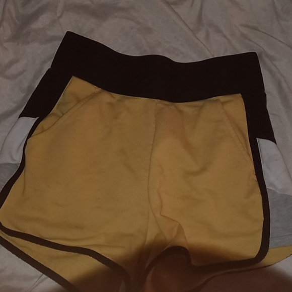 Shorts - Picture 1 of 2